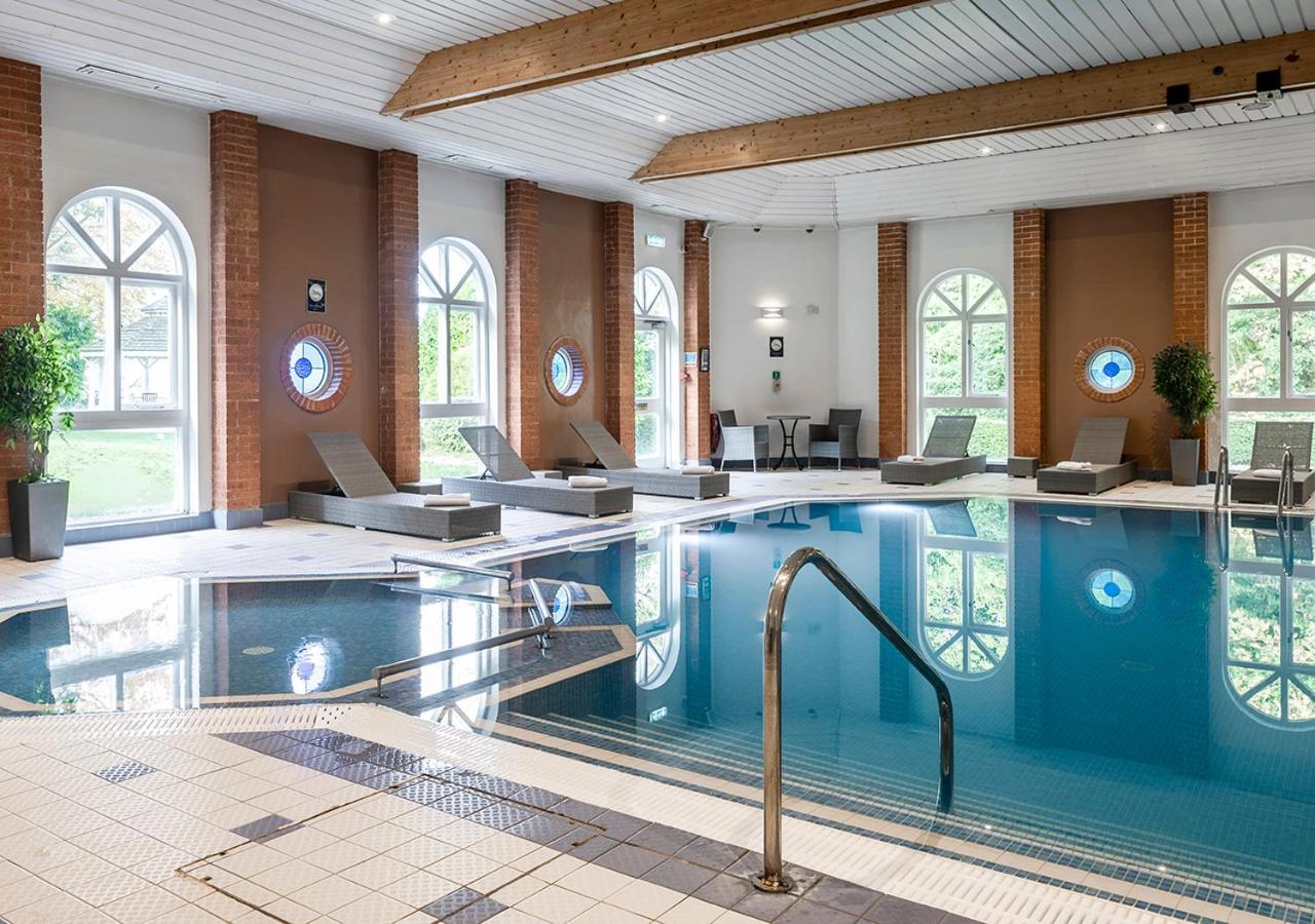 Hogs Back Hotel & Spa Nr Farnham Farnham  Zewnętrze zdjęcie