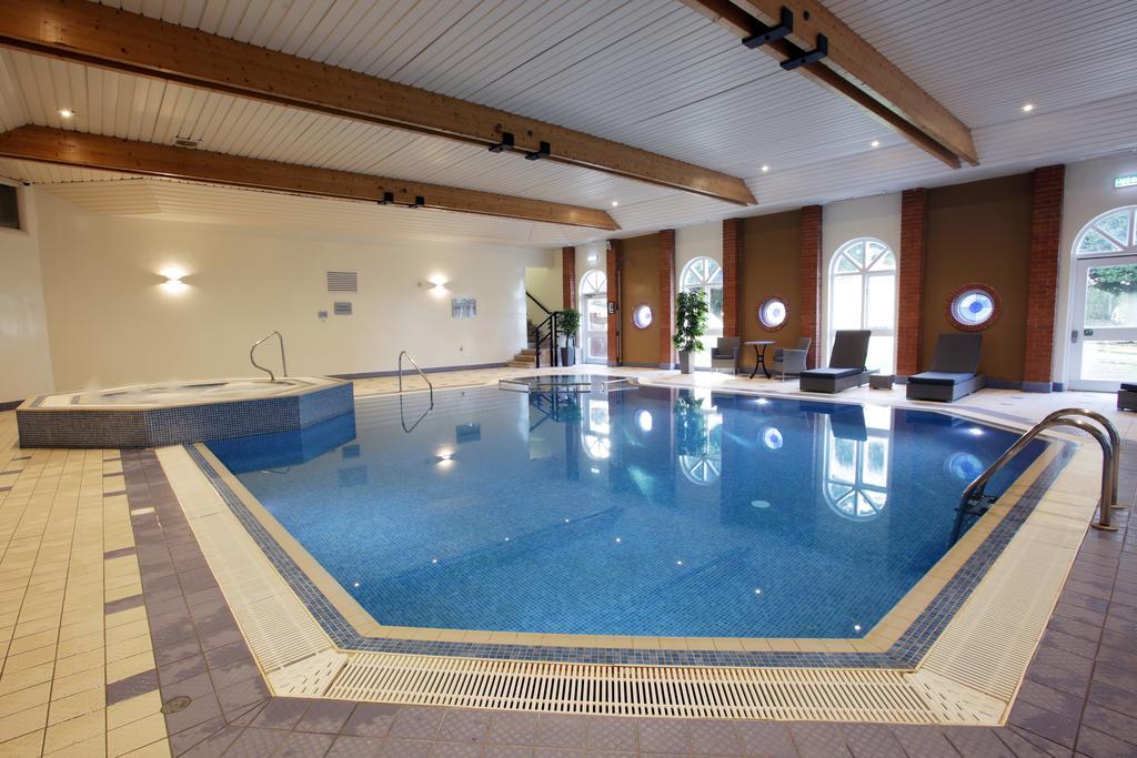 Hogs Back Hotel & Spa Nr Farnham Farnham  Zewnętrze zdjęcie