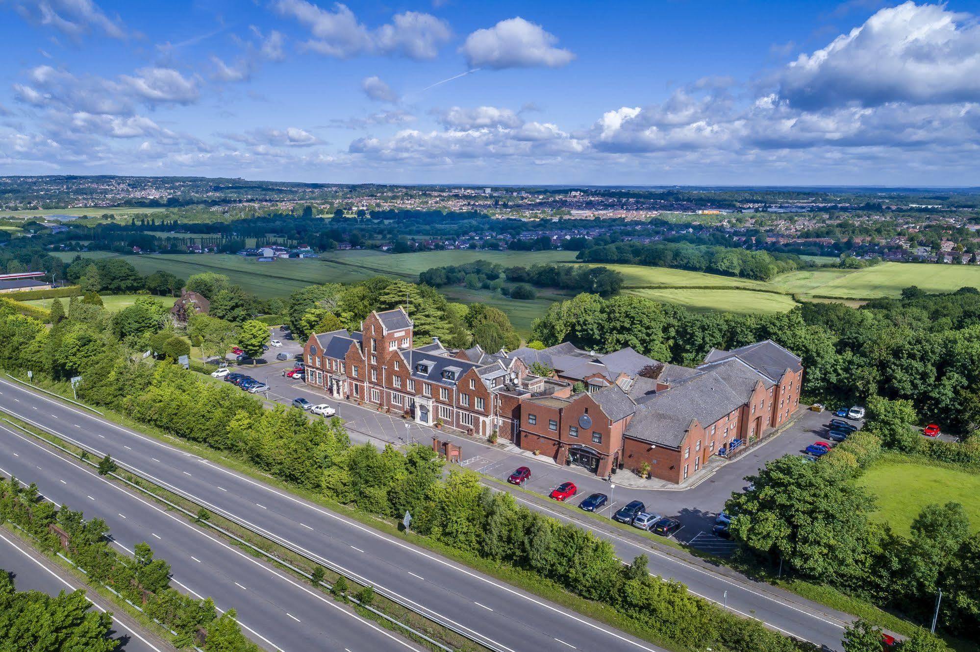 Hogs Back Hotel & Spa Nr Farnham Farnham  Zewnętrze zdjęcie